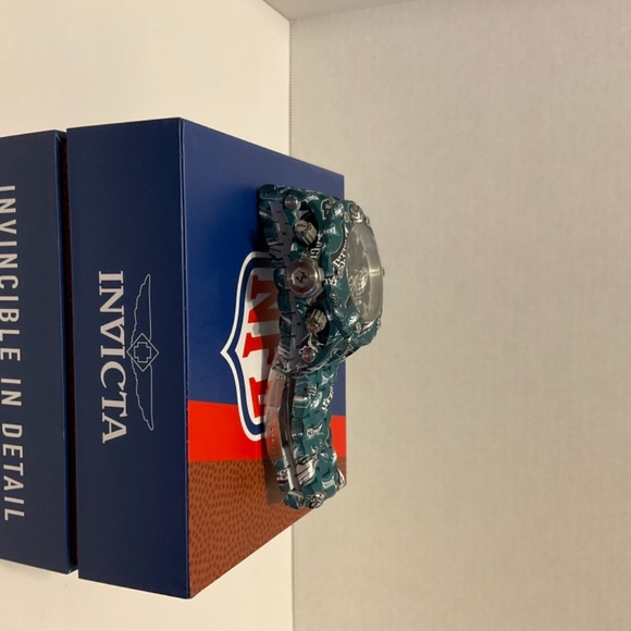 52mm Invicta Watch - Picture 3 of 5